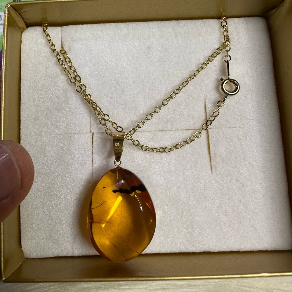 AMBER necklace in 18k gold and plated chain - Picture 5 of 17
